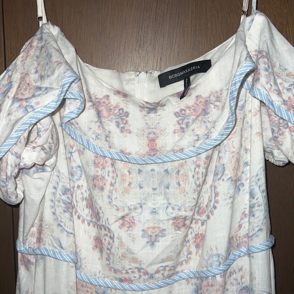 BCBGMAXAZRIA Cold-shoulder Printed High-low Dress - Picture 5 of 8